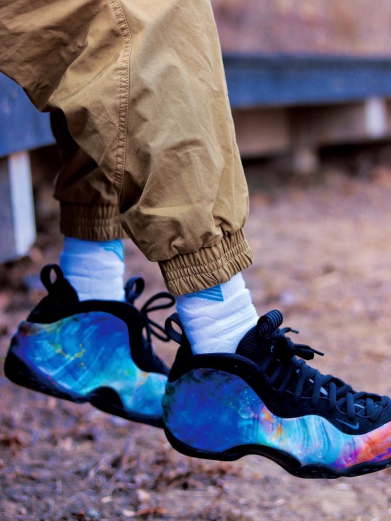 Nike Air Foamposite One view
