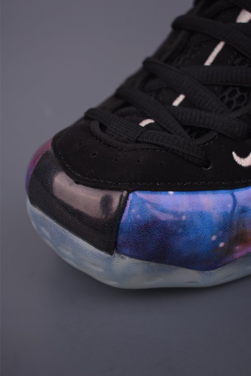 Nike Air Foamposite One 'Galaxy' view