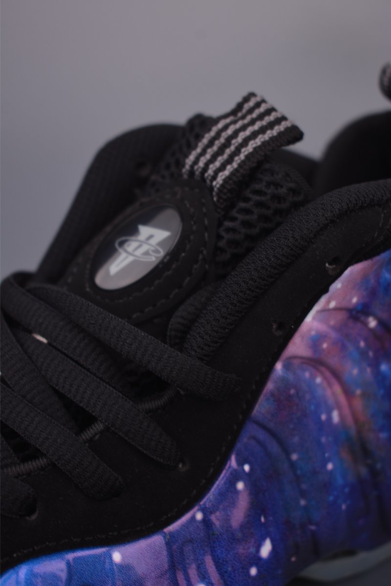 Nike Air Foamposite One 'Galaxy' view