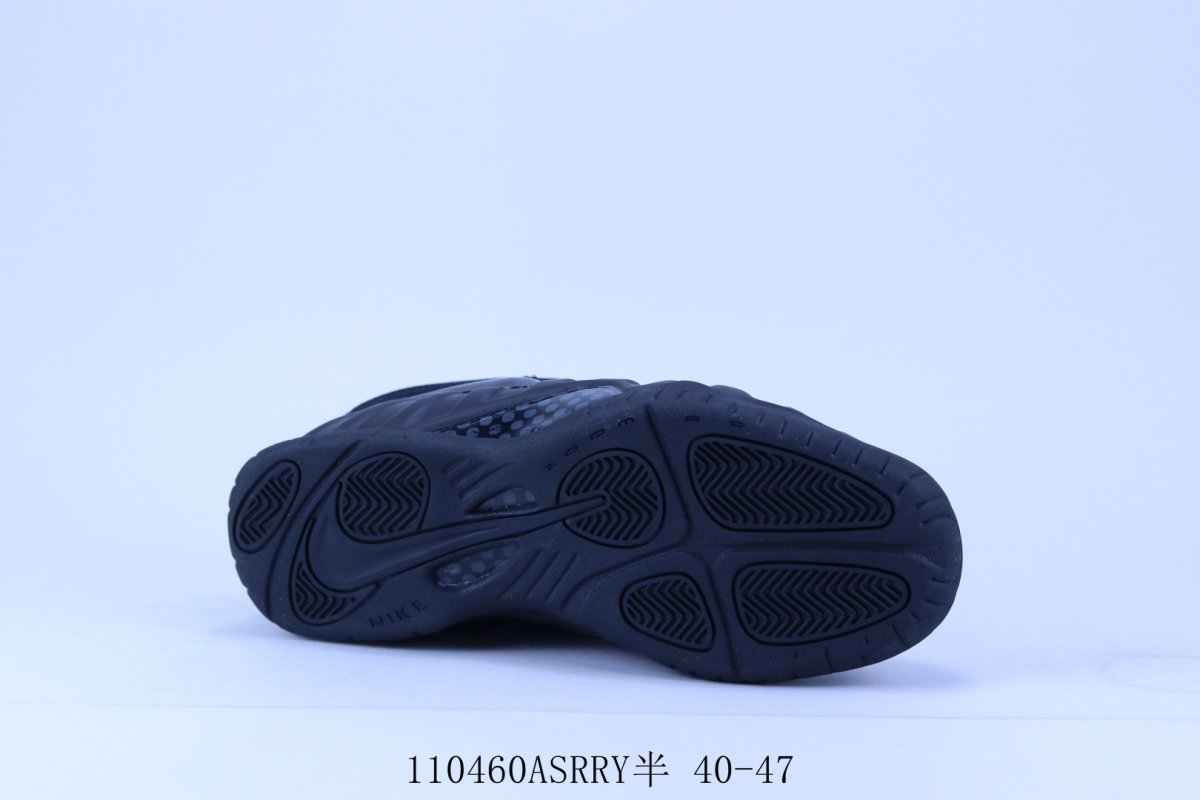 Nike Air Foamposite One XX view