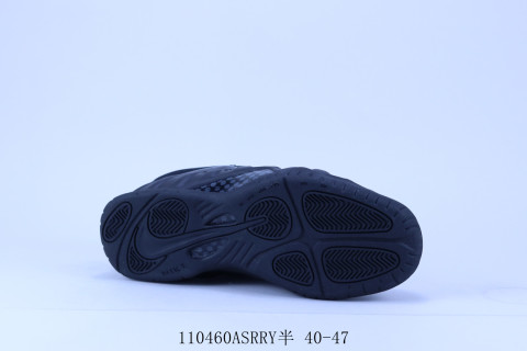 Nike Air Foamposite One XX view 4
