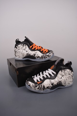 Nike Air Foamposite One view 14