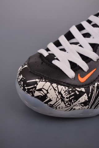 Nike Air Foamposite One view 15