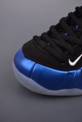 Nike Air Foamposite One view 6