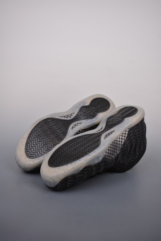 Nike Air Foamposite One view 3