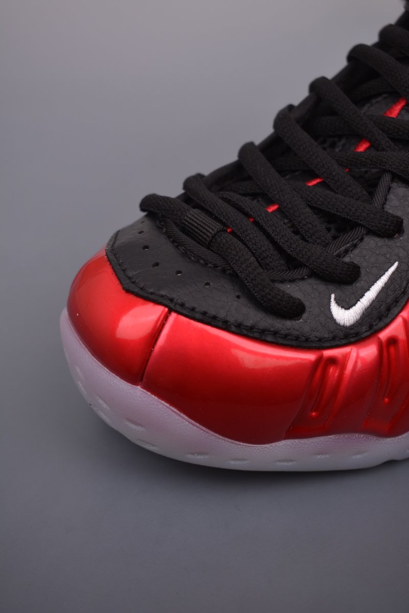 Nike Air Foamposite One view