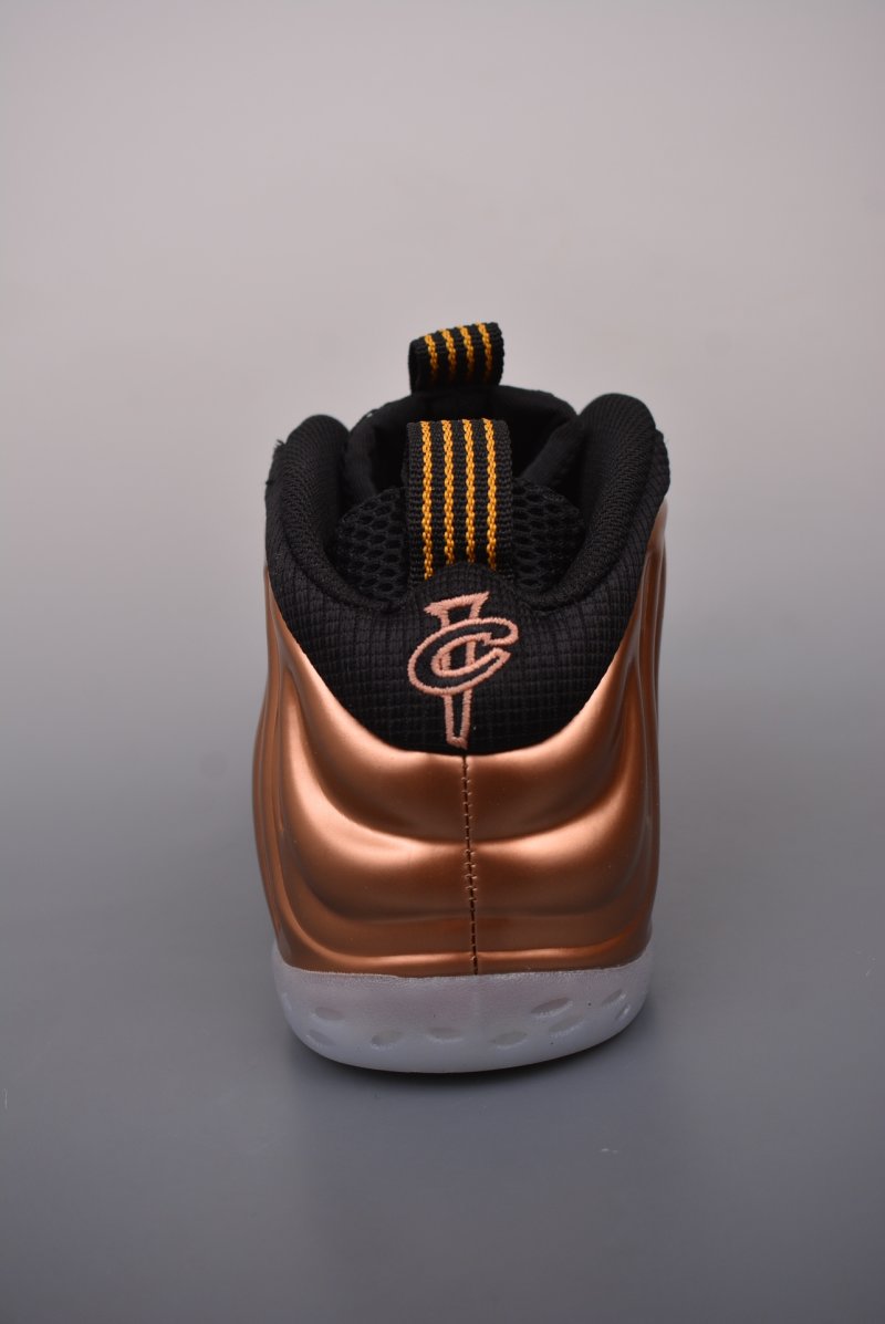 Nike Air Foamposite One view