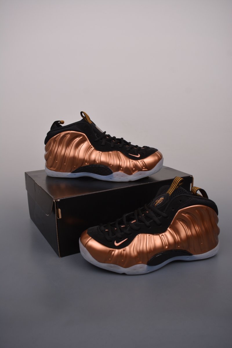 Nike Air Foamposite One view