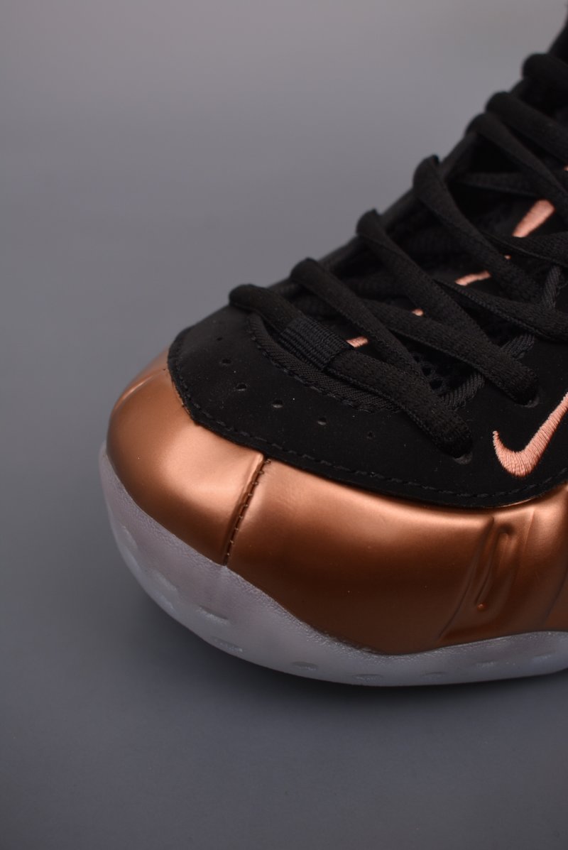 Nike Air Foamposite One view