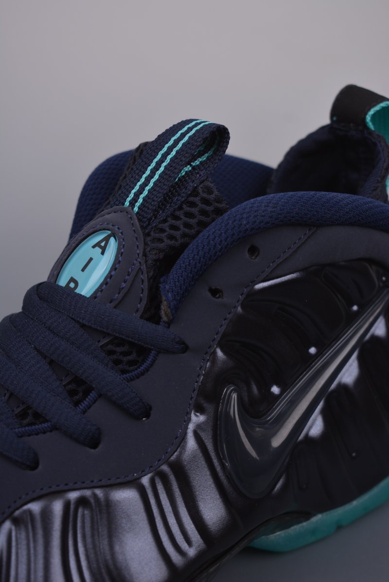 Nike Foamposite Pro 'Dark Obsidian' view