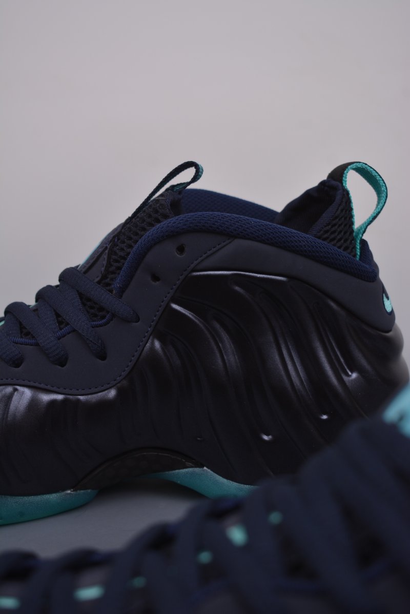 Nike Foamposite Pro 'Dark Obsidian' view