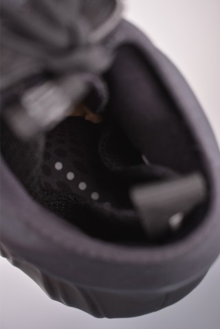 Nike Foamposite QS view 9