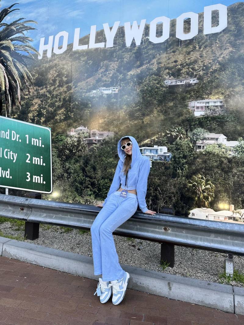 Off-White Out Of Office