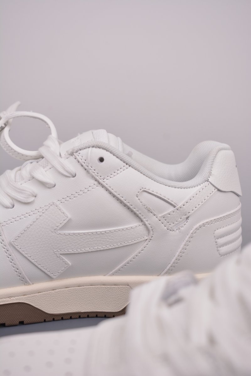 Off-White Out Of Office 'Arrows Zip-Tie' view