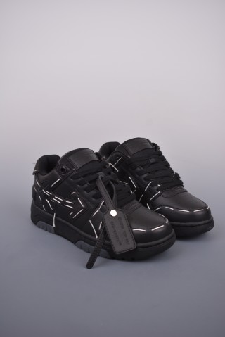 Off-White Out Of Office 'Arrows Zip-Tie' view 28