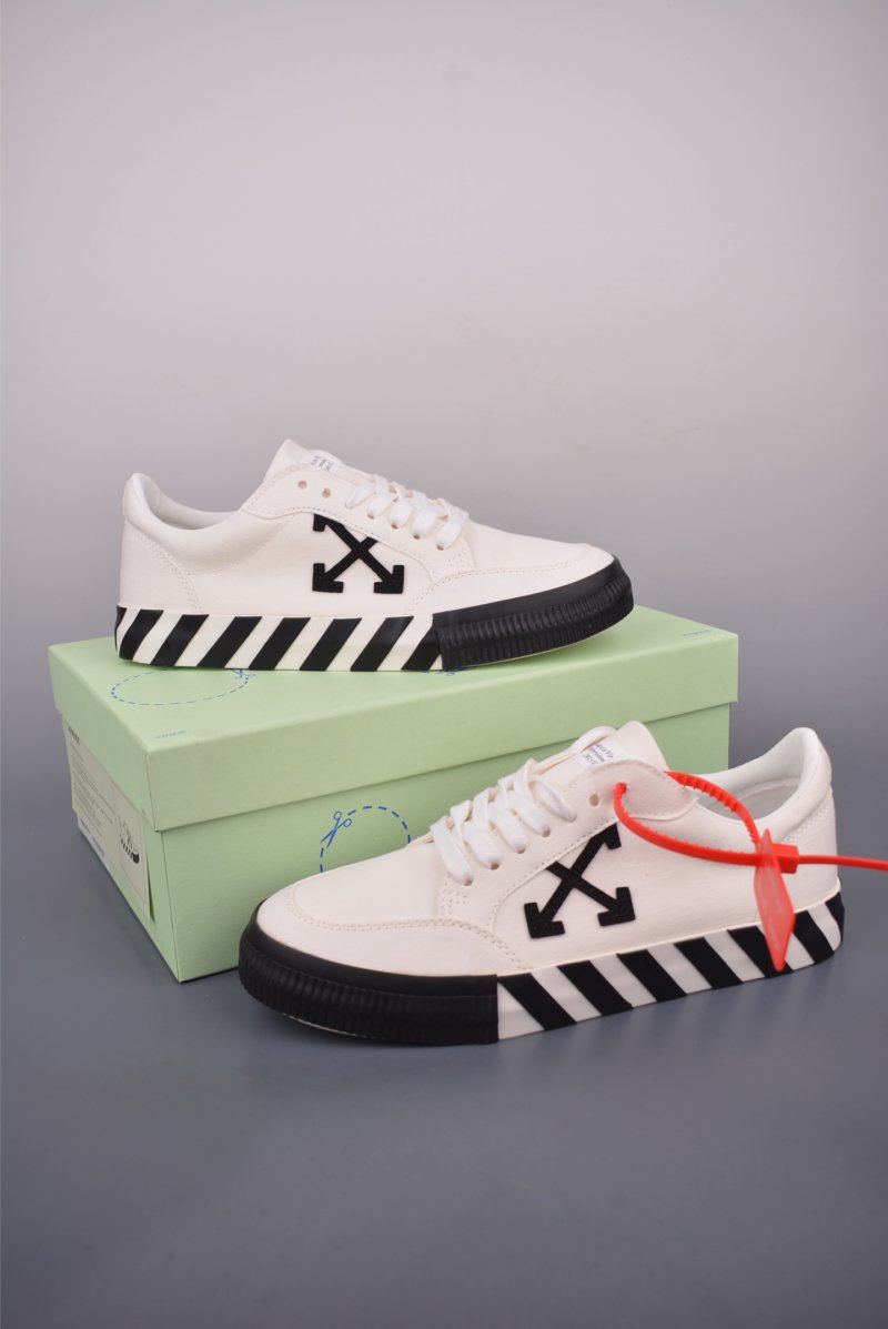 Off-White Vulcanised Low-Top view