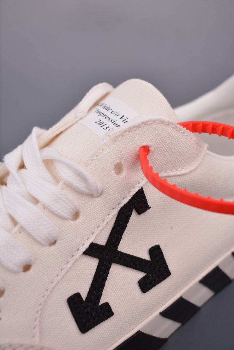 Off-White Vulcanised Low-Top view