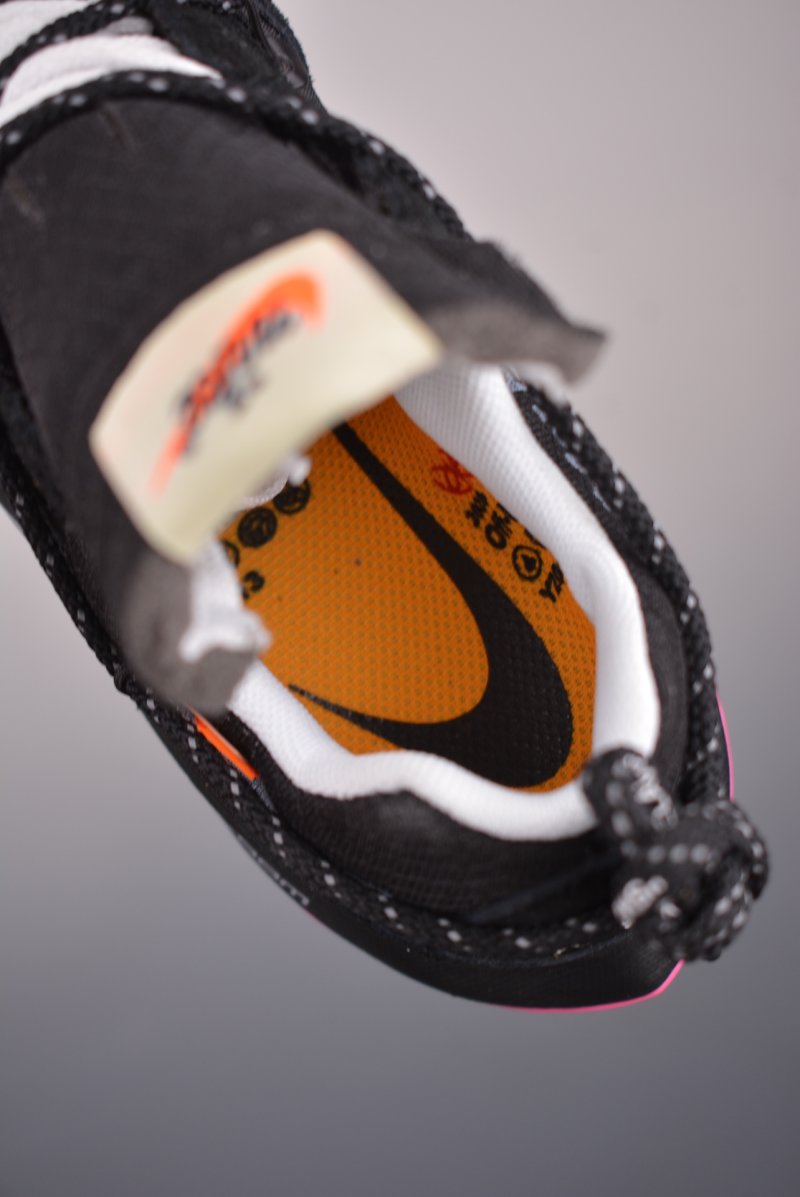 Off-White x Nike Zoom Terra Kiger 5 'White / Blue' view