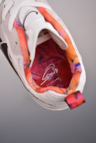 Futura x Nike Jam view 9