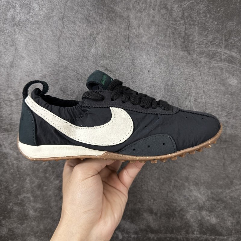Jacquemus x Nike Jacumoon 'Black / White'