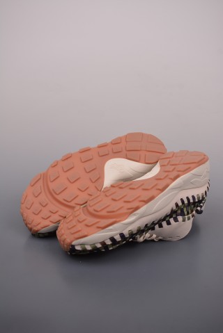 Nike Air Footscape Woven view 3