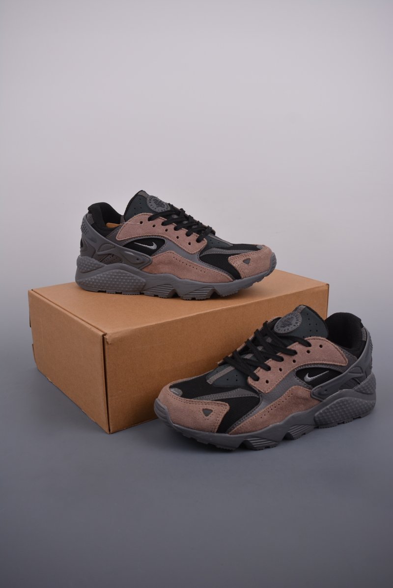 Nike Air Huarache Runner view