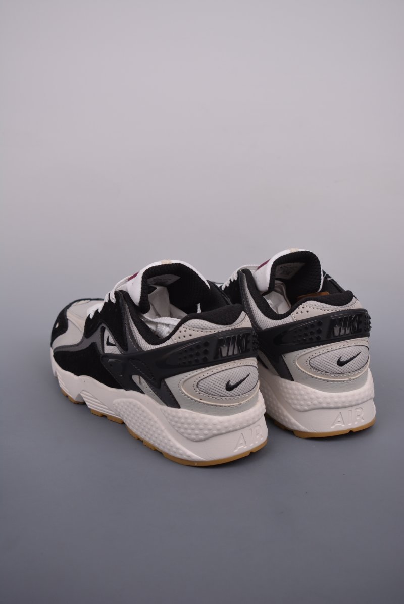 Nike Air Huarache Runner view