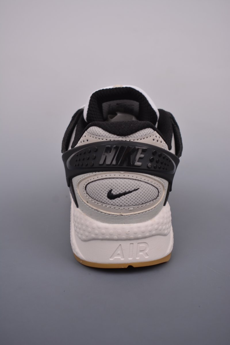 Nike Air Huarache Runner view