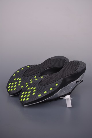 Nike Air Superfly 'Black / Neon Green' view 3