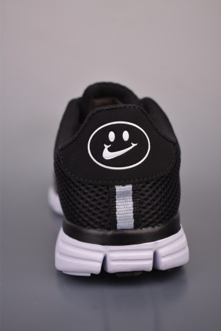 Nike Free 3.0 V2 view 4