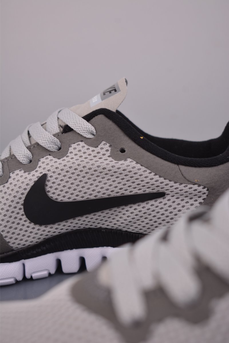 Nike Free 3.0 V2 view