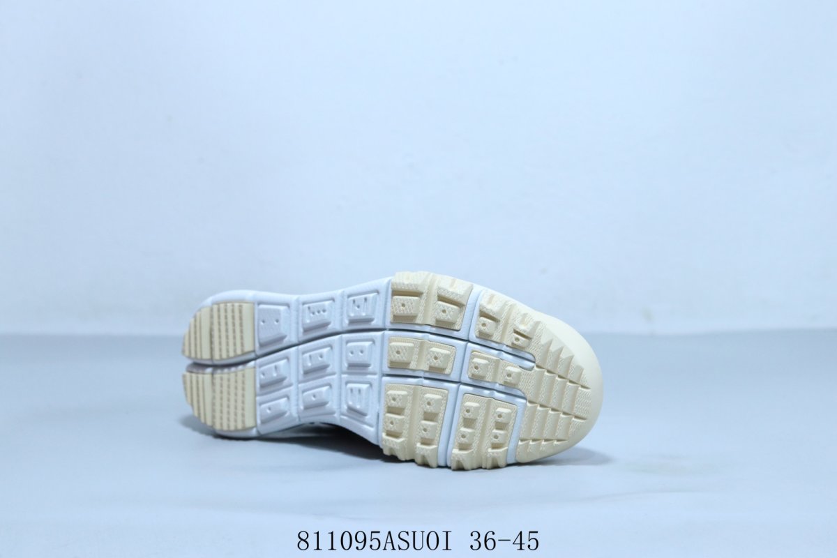 Nike Mars Yard TS NACA 2.0 view