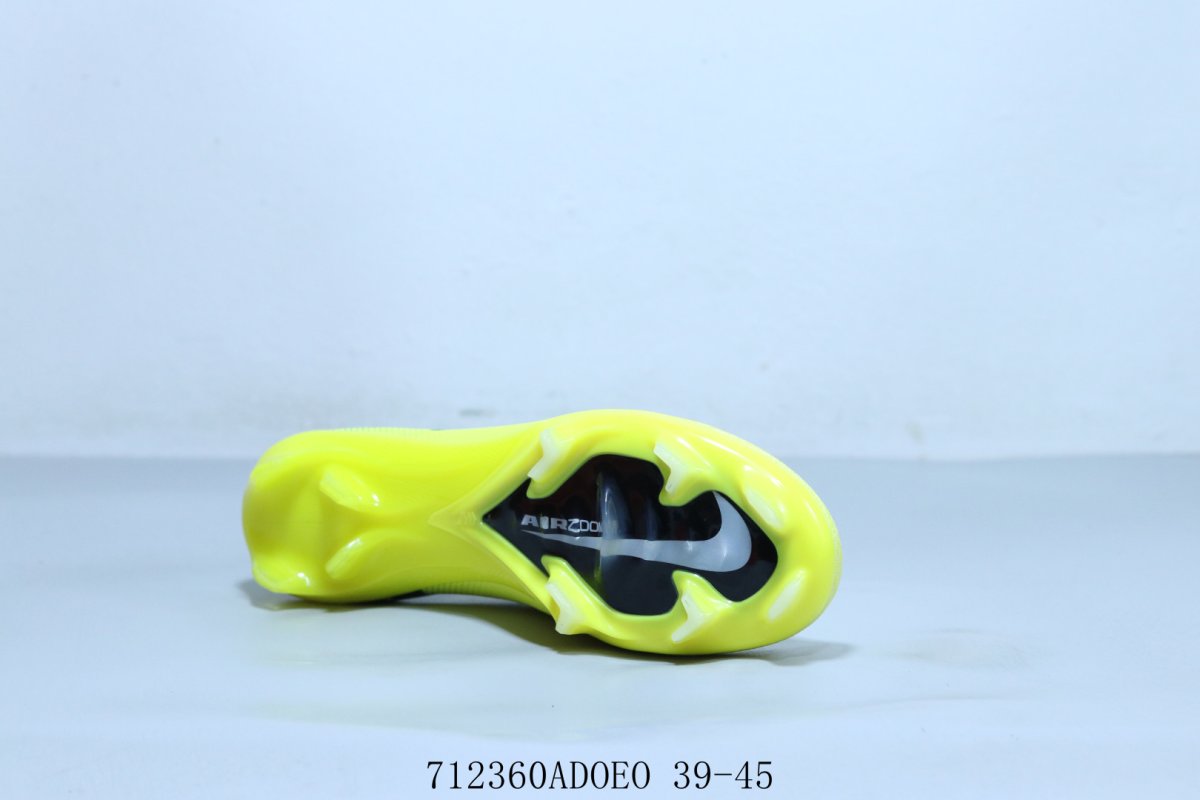 Nike Mercurial Phantom GX Elite AG-Pro view