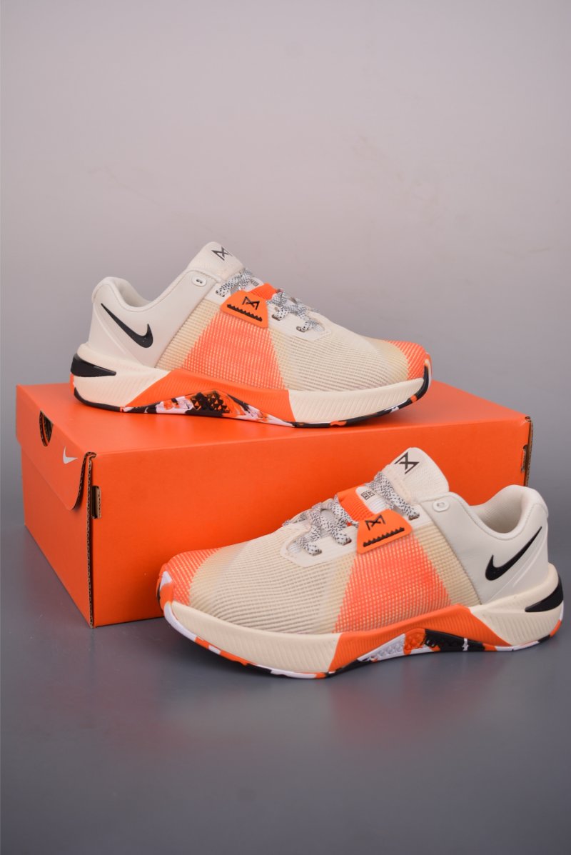 Nike Metcon 10 view
