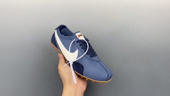 Nike Moon Shoe OG Summit view 1