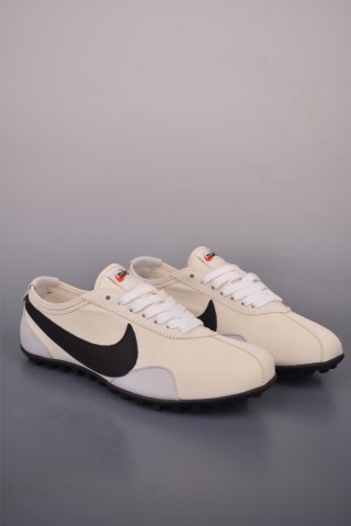 Nike Moon Shoe OG Summit view 1