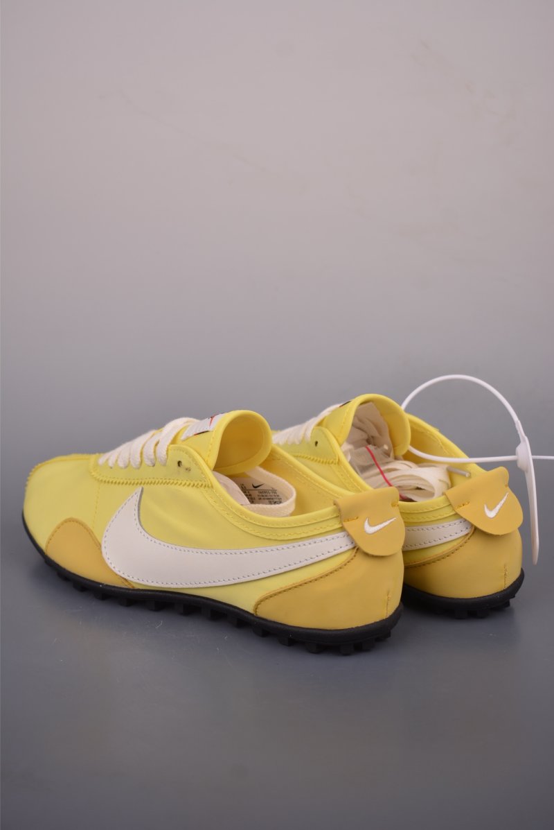 Nike Moon Shoe OG Summit view