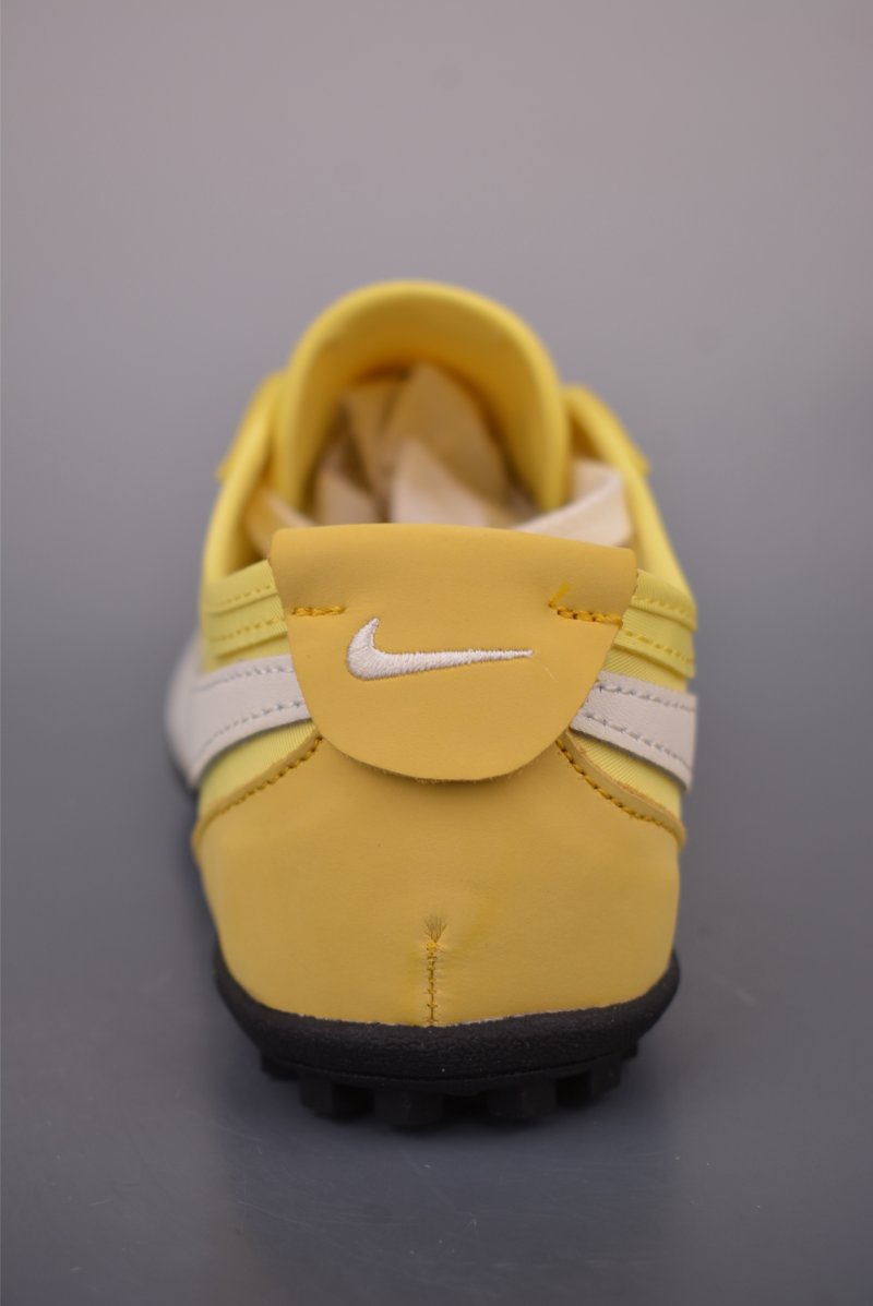 Nike Moon Shoe OG Summit view