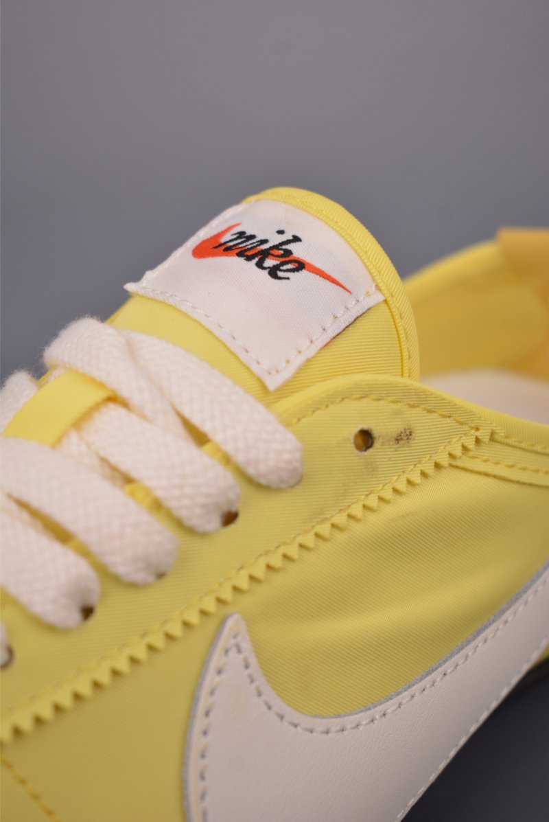 Nike Moon Shoe OG Summit view