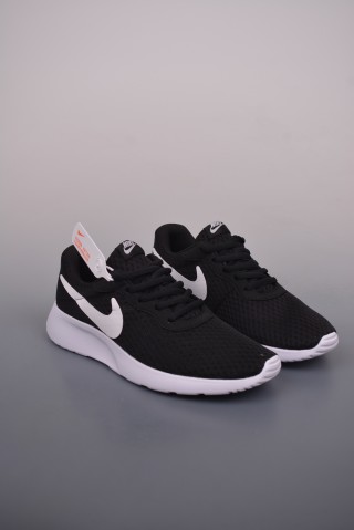 Nike Roshe Run view 1