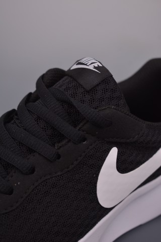 Nike Roshe Run view 7