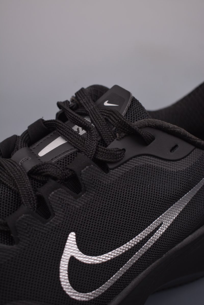 Nike SB Zoom X view
