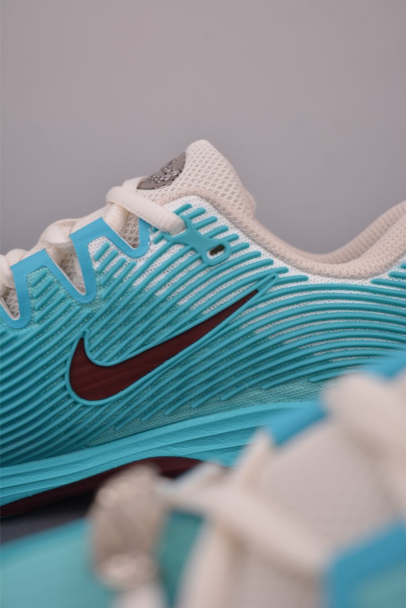 Nike Vapor 12 HC view