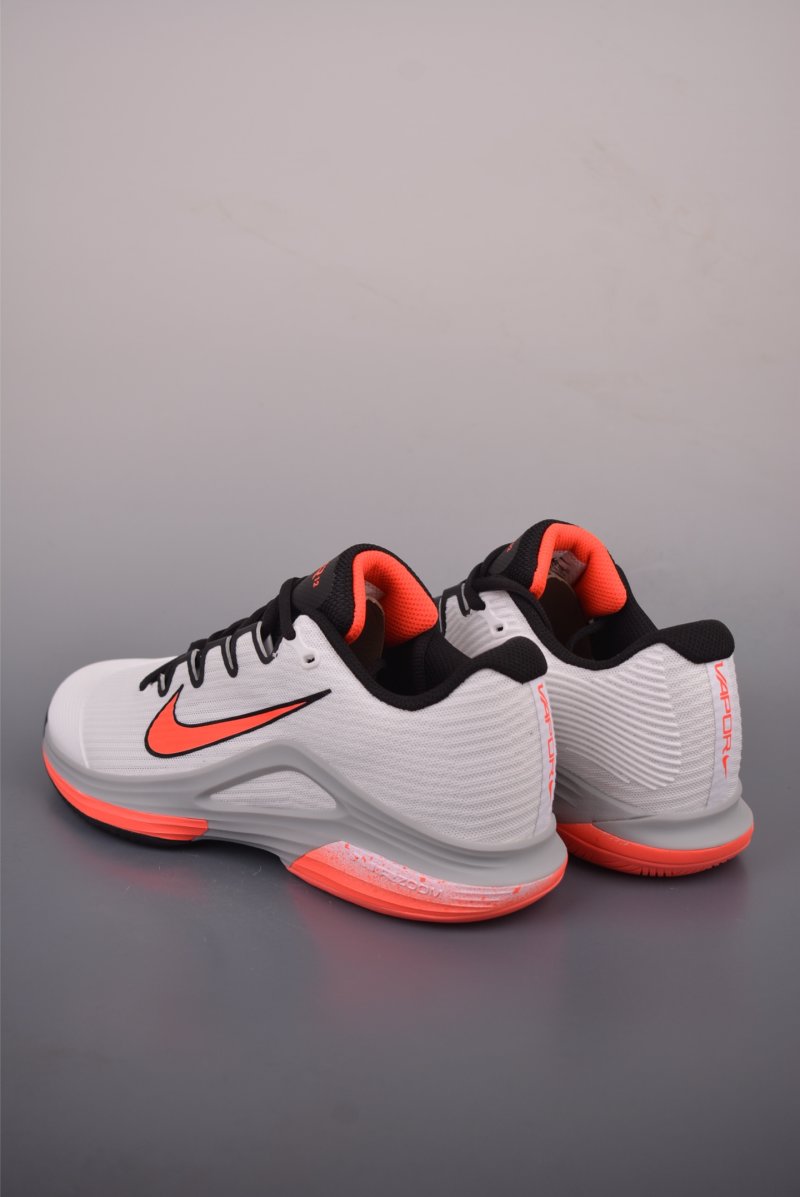 Nike Vapor 12 HC view