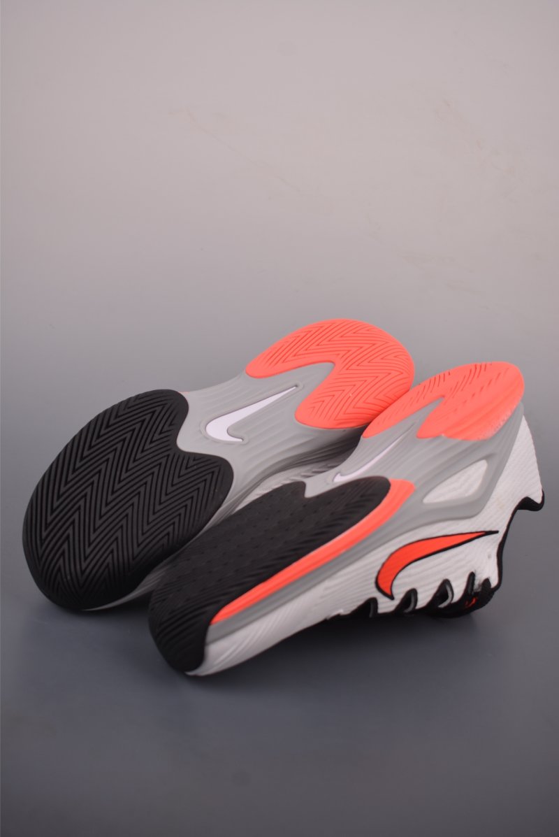 Nike Vapor 12 HC view