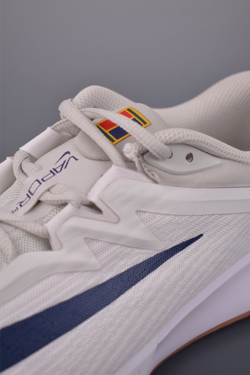 Nike Vapor Pro 3 view