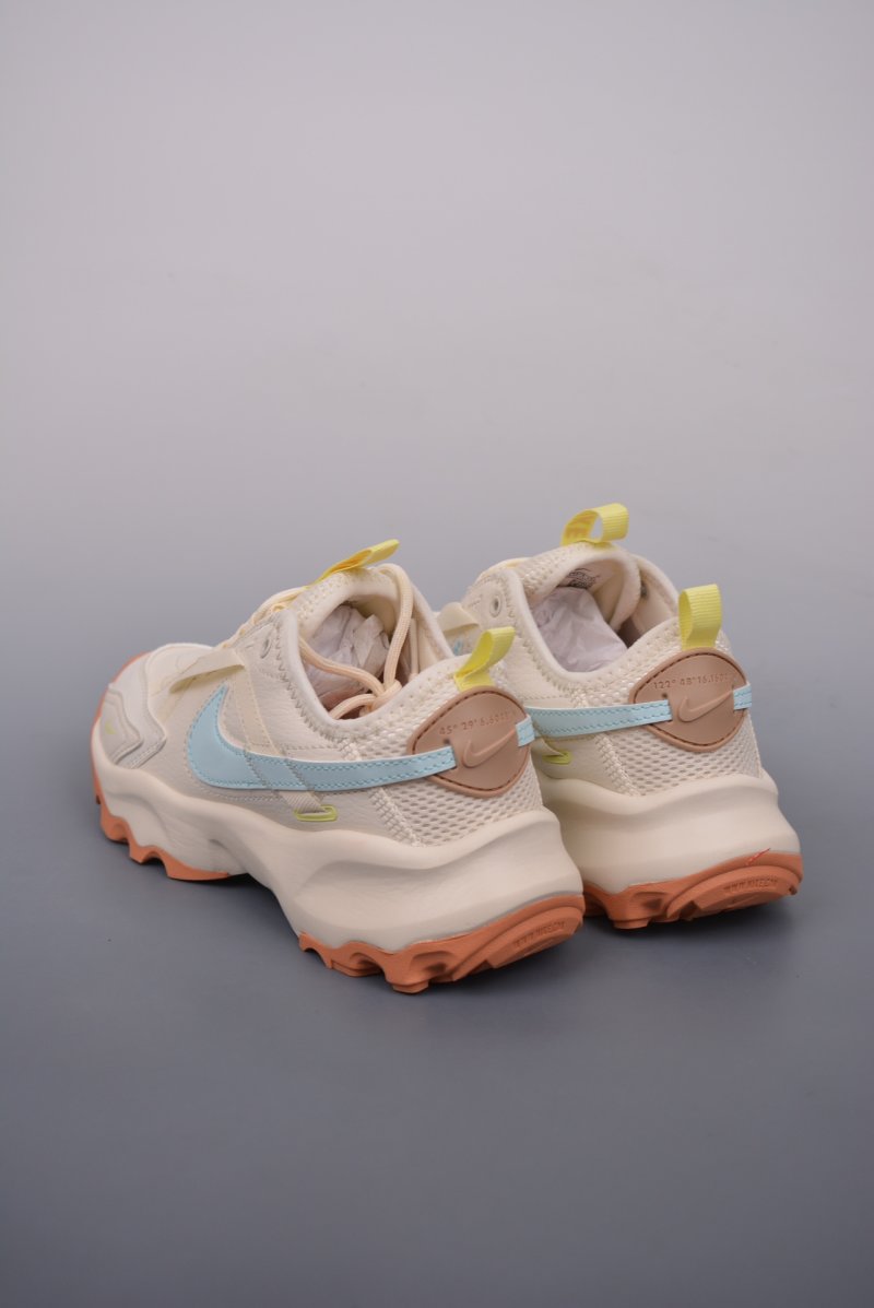 Nike TC 7900 'Multi' view