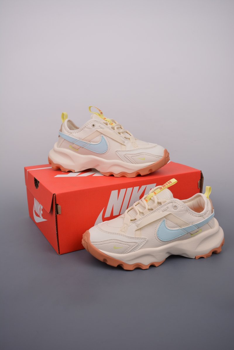 Nike TC 7900 'Multi' view