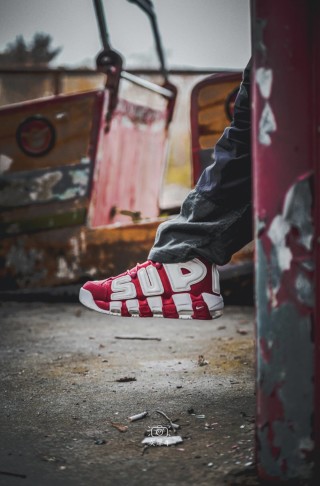 Nike Air More Uptempo Supreme 'White / Red' view 5