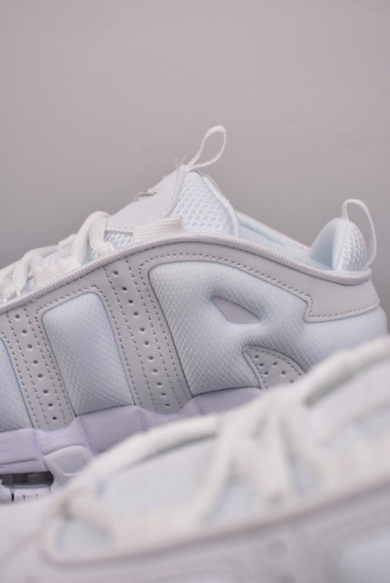 Nike Air More Uptempo view